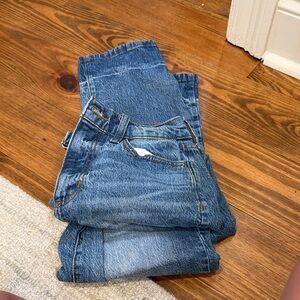 Universal Thread Blue Cropped Straight Leg Jeans